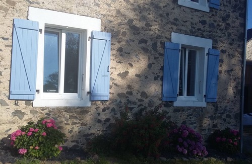 Bussiere-Galant House | Stone house full countryside near a city center