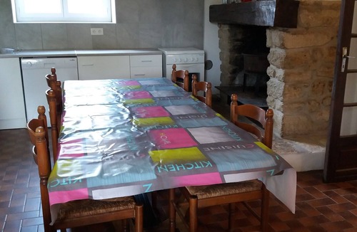 Castillon - Pujols Intercommunalite House | Stone house in the countryside 2 bed.