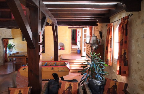 Villegouge House | Stone house, large heated pool and spa, between Bordeaux and St Emilon