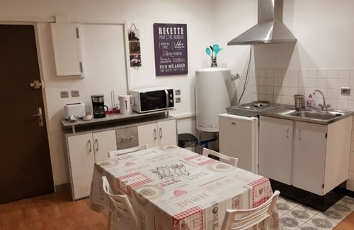 Chasseneuil-du-Poitou Apartment | Studio 1 - 4 personnes à 3 min du futuroscope
