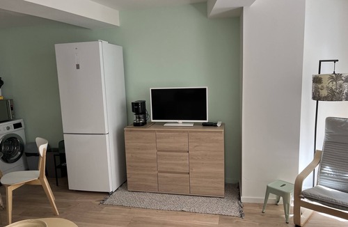 Hyeres City Centre Apartment | STUDIO 30m2 - Heart of Hyères - Pedestrian street