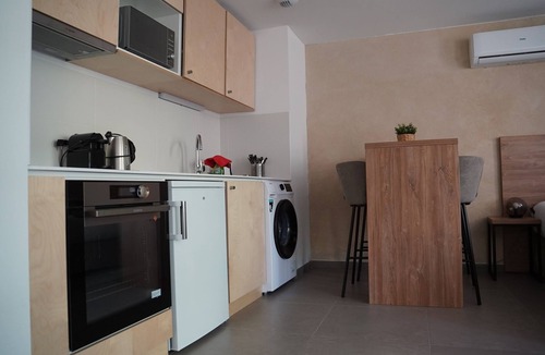 Velaux Apartment | Studio 35m2 air-conditioned and fully equipped