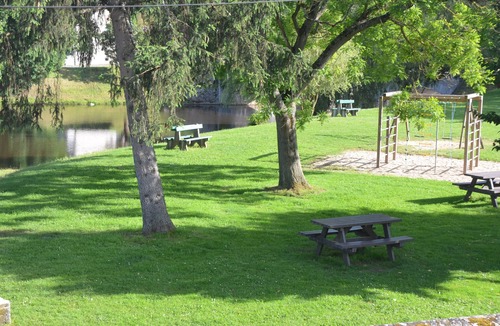 Chambon-sur-Voueize Apartment | Studio "Au Bord de L'eau" Pour 3 Personnes, à L'orée D'un Village Authentique