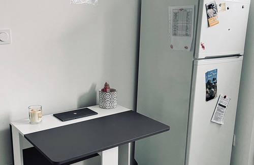 Toulon Apartment | Studio au Calme Entre mer et Montagnes
