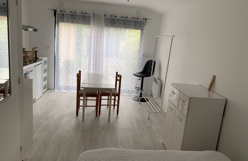 Talence Apartment | Studio Bien Situé Quartier Haut Brion