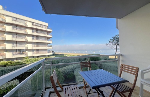 Cote Landaise Apartment | Studio cabin for 4 by the beach with parking in Arcachon