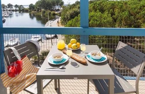 Hourtin Port Apartment | Studio flat ∙ 1 bedroom ∙ 2 guests