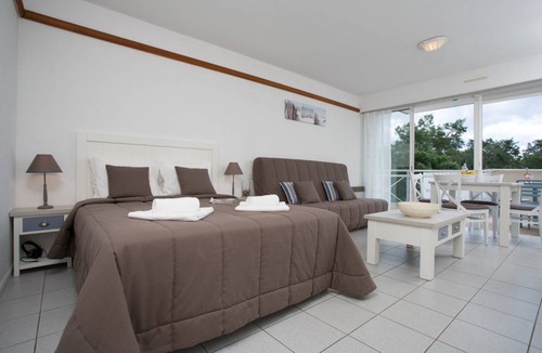 Moliets-et-Maa Apartment | Studio flat ∙ 1 bedroom ∙ 2 guests