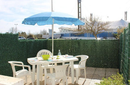 Port District Apartment | Studio for 4 with Wifi & Pets in Châtelaillon-Plage