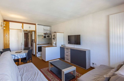 Eaux-Bonnes Apartment | Studio for 4, ski-in ski-out, balcony, equipped kitchenette, Gourette