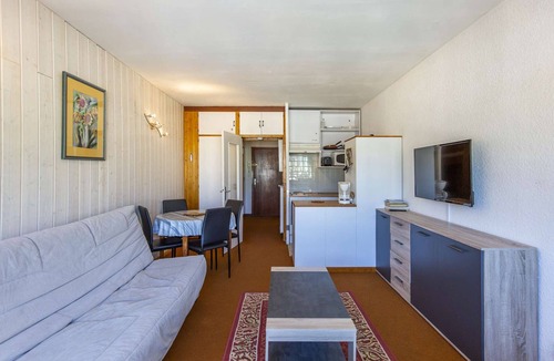 Eaux-Bonnes Apartment | Studio for 4, ski-in ski-out, balcony, equipped kitchenette, Gourette