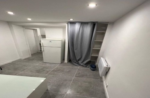 Mazargues Apartment | Studio