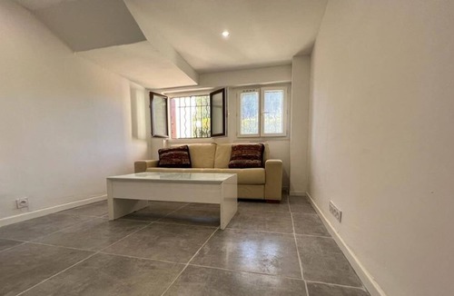 Mazargues Apartment | Studio