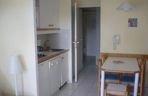 Moliets-et-Maa Apartment | Studio in residence in the heart of the Landes forest, sleeps 5, well equipped