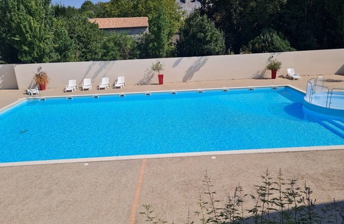 La Rochelle Apartment | STUDIO LA ROCHELLE TERRACE WITH POOL VIEW, PARKING, NEAR MINIMES BEACH