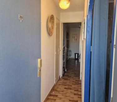 La Celle-sous-Gouzon Apartment | Studio les pieds dans l'eau