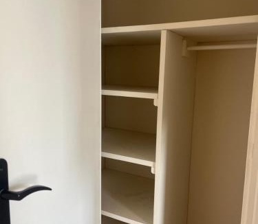 La Celle-sous-Gouzon Apartment | Studio meublé à Jonzac