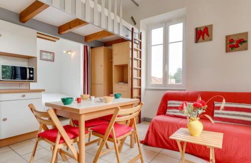 Saint-Jean-de-Luz Apartment | Studio Résidence Arguizabal by Interhome