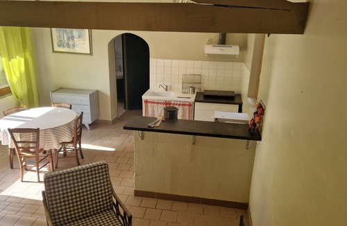 Bourgnac Apartment | Studio Rural au Calme en Périgord Pourpre. Animaux non Acceptés