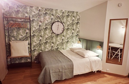 Jaunay-Marigny Apartment | Studio Tout Confort, 8min à Pied du Futuroscope