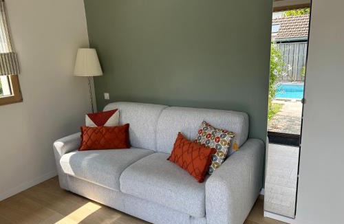 Bordeaux Apartment | Studio vue piscine au calme près des vignes