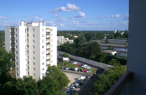 Gradignan Apartment | Studio with balcony and parking in quiet residence