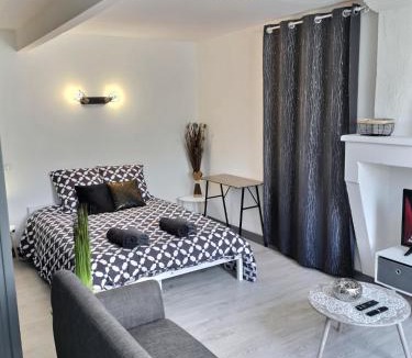 Cognac Apartment | Studio ZEN Tout Confort Proche Hyper-Centre