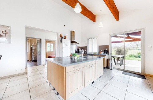 Bussiere-Badil House | Stunning home in Bussière-Badil
