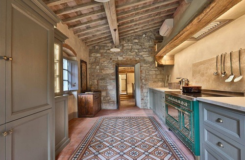 Sambuca Villa | Stunning private villa for 14 people with WIFI, private pool, A/C and TV, close to Greve In Chia.