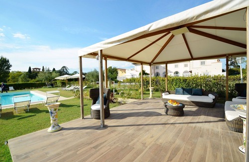Signa Villa | Stunning private villa with A/C, WIFI, hot tub, private pool and TV, close to Florence