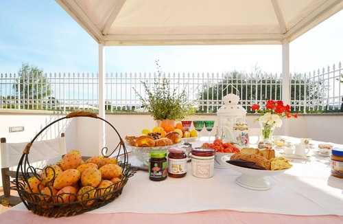 Signa Villa | Stunning private villa with A/C, WIFI, hot tub, private pool and TV, close to Florence