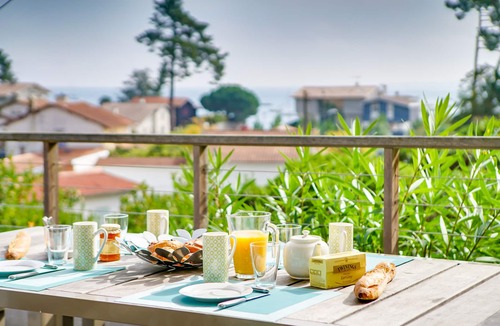 Le Canon Villa | stylish villa with beautiful sea view and heated pool (May to Sept)