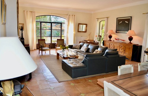 Est House | Summer in AIX en provence