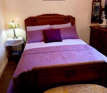 Magnac-Laval Bed & Breakfast | Sunset House Chambres de Hotes