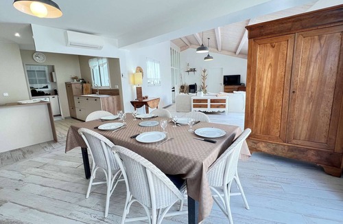 Sainte-Marie-de-Re House | Superb single storey villa with swimming pool