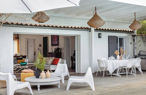 La Flotte Villa | Superbe Maison De Charme La Flotte En Ré with Private Heated Pool, Private Terrace and Wi-Fi