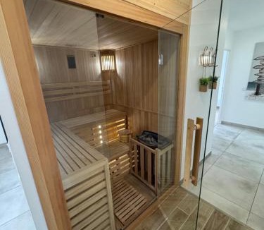 Ambares-et-Lagrave Villa | Superbe villa familiale avec piscine et spa