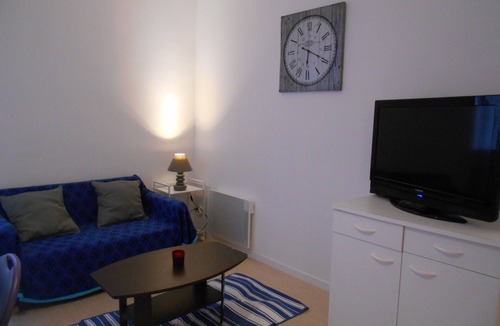 Saujon Apartment | T2 BALCONY, 35M² tt confort et calme! 200m from the thermal baths and 10 min from the BEACHES.