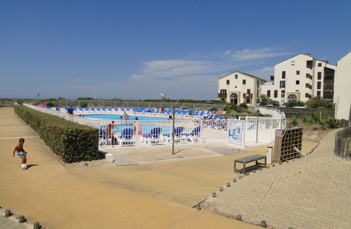 Lacanau-Ocean Apartment | T2 residence with swimming pool, terrace, private parking space in the basement.