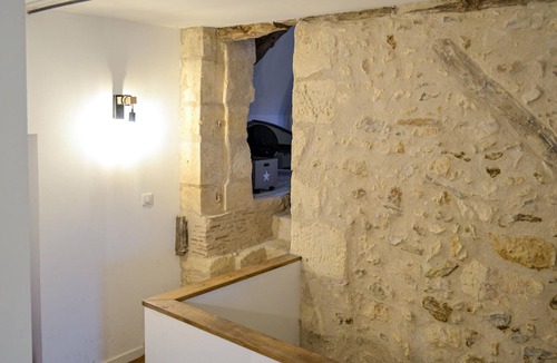 Eglise-Neuve-d'Issac House | Take a dip in the swimming pool and watch the horses in the paddock.