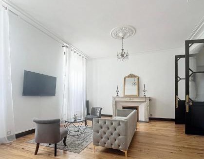Centre Ville Apartment | Taylor 8
