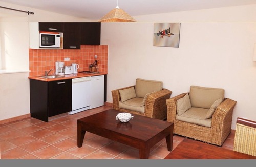 Barbaste House | Terra Gasconha (Les Bastides Du Golf D Albret)