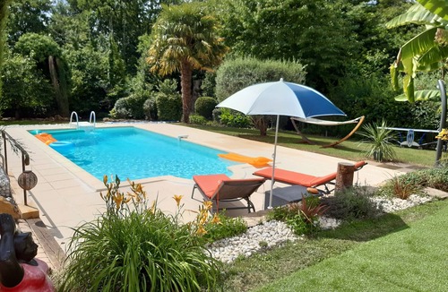 Sarlat-la-Caneda Apartment | The annex, in the owner's home, is independent, quiet, restful and green.