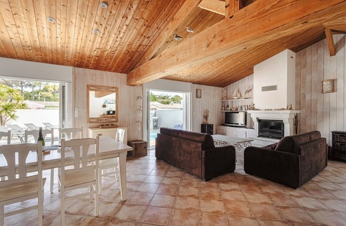 Le Bois-Plage-en-Re House | The Avocette in Bois-Plage-en-Ré: High-End Villa with Pool – Beach & Town Center