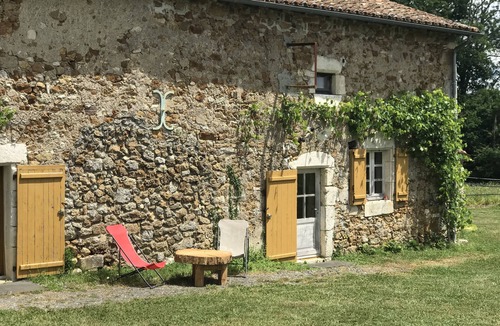 Montbron House | The Charente countryside, a family gîte, in the heart of the Domaine de Chabrot 30ha