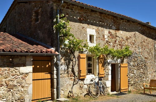 Montbron House | The Charente countryside, a family gîte, in the heart of the Domaine de Chabrot 30ha