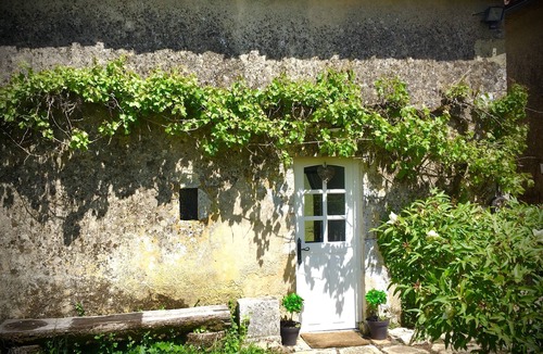 Limalonges Cottage | ‘The Cottage’ at Le Logis De Limalonges
