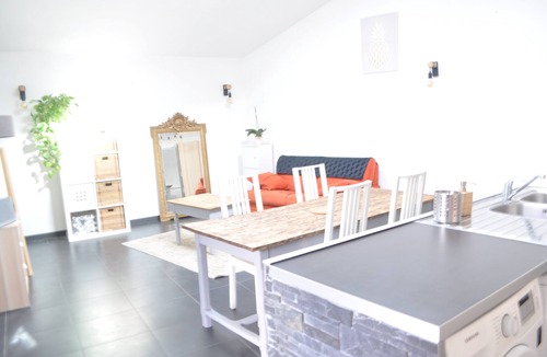 Talence House | The Domaine du Petit Basque near tram and bus