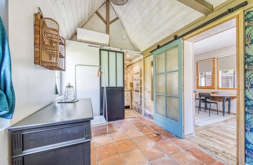 Lamarque House | The House of the Harvesters – Charm and Comfort for 2, Terrace and Heated Pool