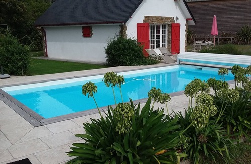 Gurmencon Ski Chalet | The Porte d'Aspe barns at the entrance to the Vallée d'Aspe